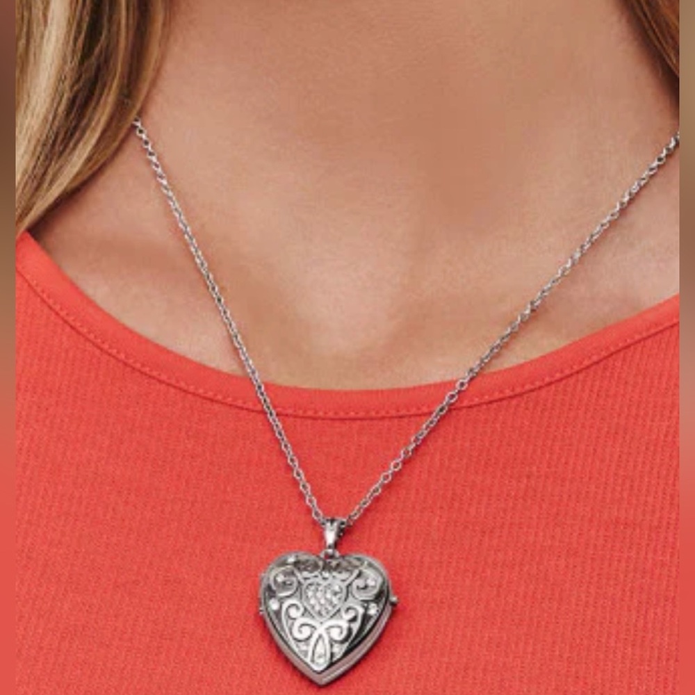 NEW / NEVER WORN: Brighton Sweet Memory Locket Necklace